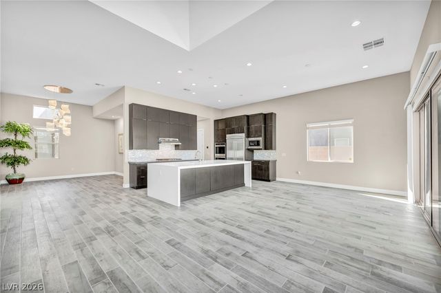 6184 Willow Rock Street, Las Vegas, NV 89135