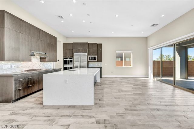 6184 Willow Rock Street, Las Vegas, NV 89135