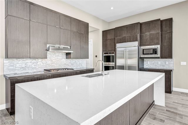 6184 Willow Rock Street, Las Vegas, NV 89135