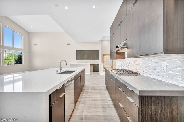6184 Willow Rock Street, Las Vegas, NV 89135
