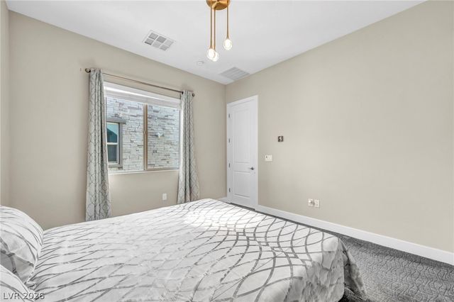 6184 Willow Rock Street, Las Vegas, NV 89135