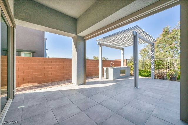 6184 Willow Rock Street, Las Vegas, NV 89135
