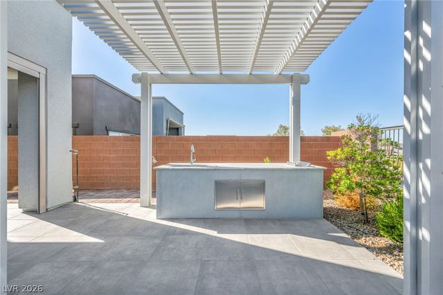 6184 Willow Rock Street, Las Vegas, NV 89135