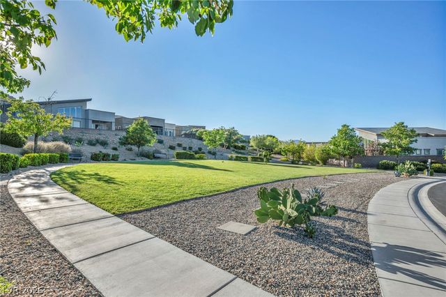 6184 Willow Rock Street, Las Vegas, NV 89135