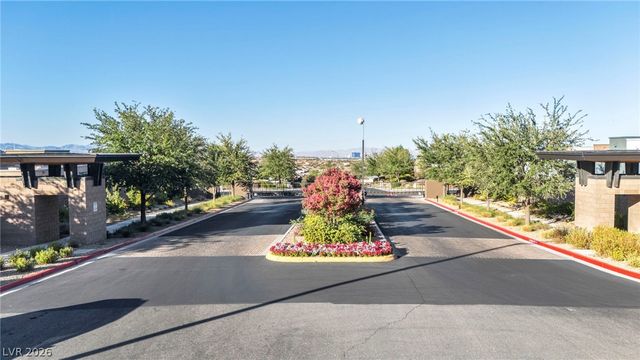 6184 Willow Rock Street, Las Vegas, NV 89135