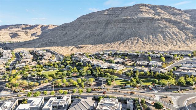 6184 Willow Rock Street, Las Vegas, NV 89135