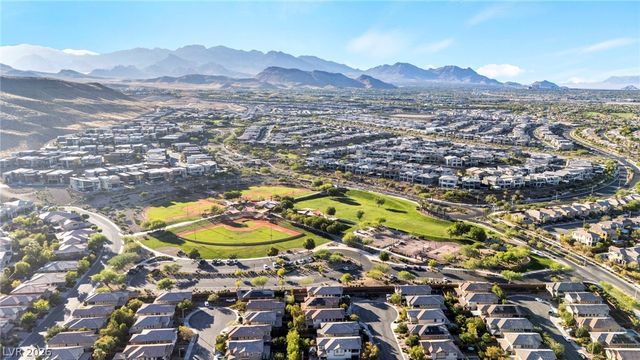 6184 Willow Rock Street, Las Vegas, NV 89135