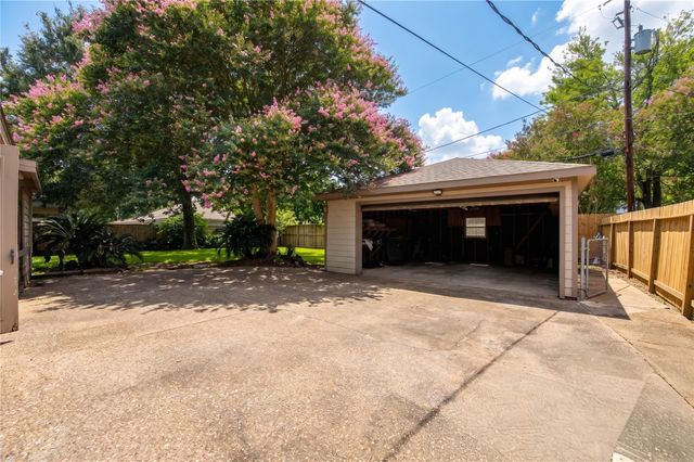 2117 Willow Wisp Drive, Seabrook, TX 77586