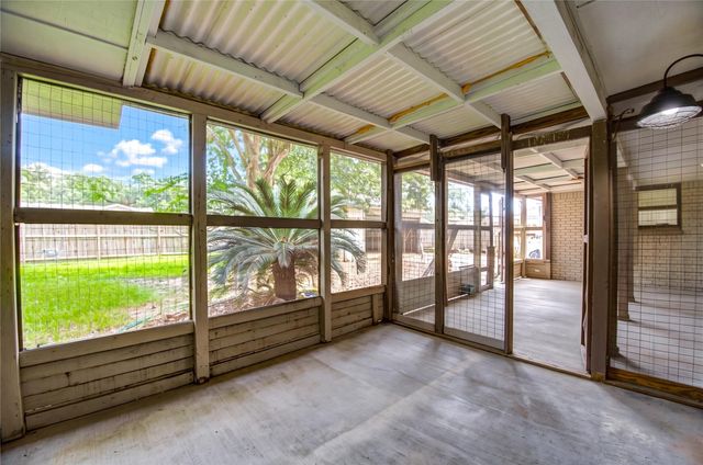 2117 Willow Wisp Drive, Seabrook, TX 77586