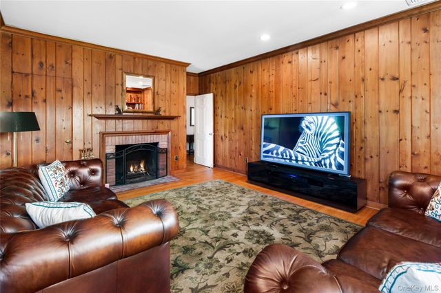 52 Lake Road, Katonah, NY 10536