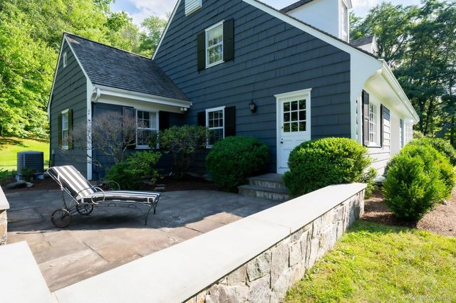 52 Lake Road, Katonah, NY 10536