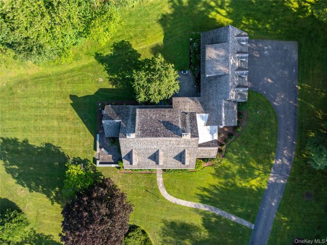 52 Lake Road, Katonah, NY 10536
