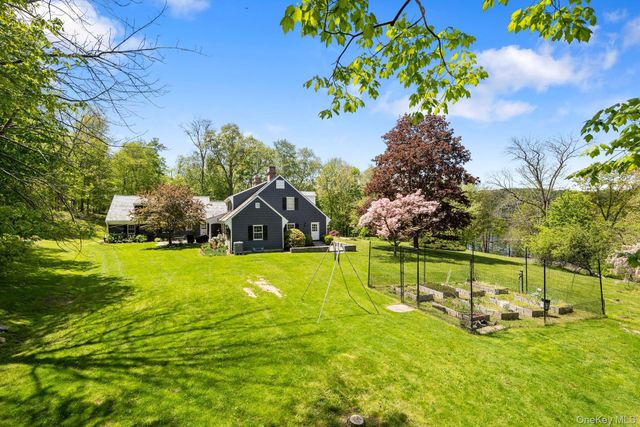 52 Lake Road, Katonah, NY 10536