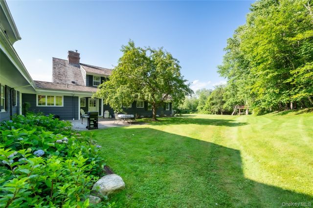 52 Lake Road, Katonah, NY 10536