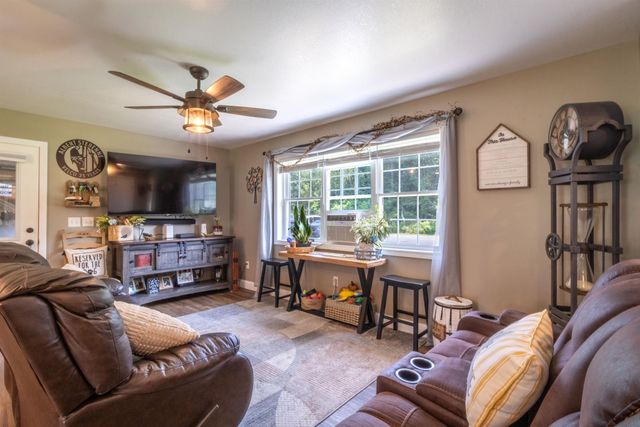 120 Dashner Circle, Derby, VT 05830