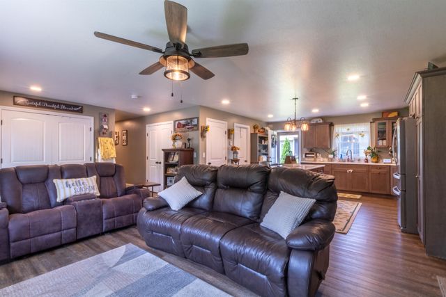 120 Dashner Circle, Derby, VT 05830