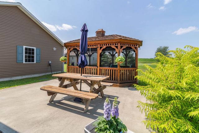 120 Dashner Circle, Derby, VT 05830