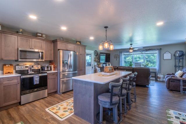 120 Dashner Circle, Derby, VT 05830