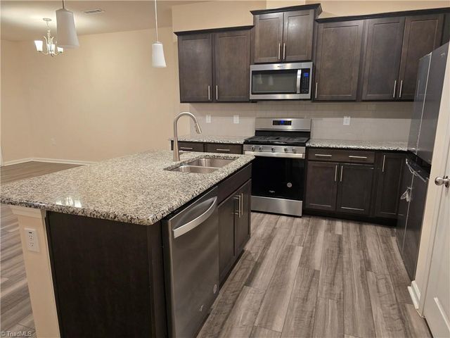 883 Falls Grove Trail, High Point, NC 27265