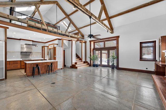 998 E Newark DRIVE, West Bend, WI 53090