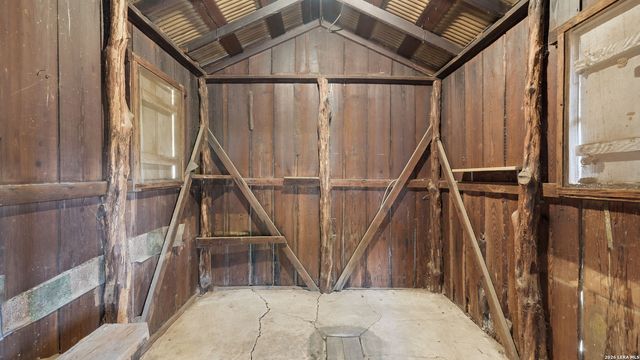 431 E Commerce St, New Braunfels, TX 78130
