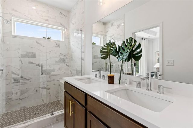 2543 Astaire Court, Atlanta, GA 30318