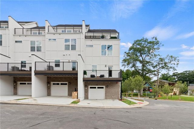 2543 Astaire Court, Atlanta, GA 30318
