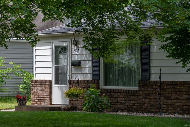 2527 Sampson Street, South Bend, IN 46614