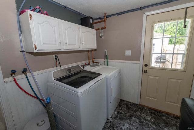 2527 Sampson Street, South Bend, IN 46614