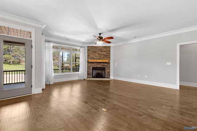 8479 Sedgebrook Drive SE, Owens Cross Roads, AL 35763