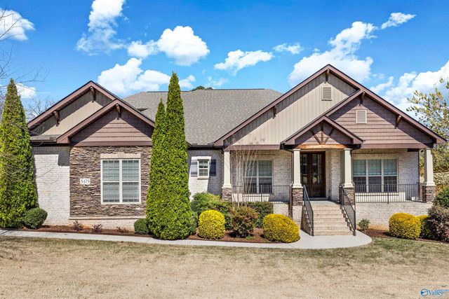 8479 Sedgebrook Drive SE, Owens Cross Roads, AL 35763