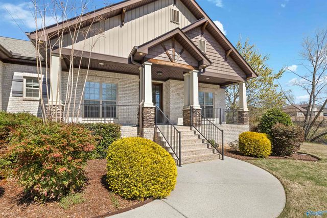 8479 Sedgebrook Drive SE, Owens Cross Roads, AL 35763