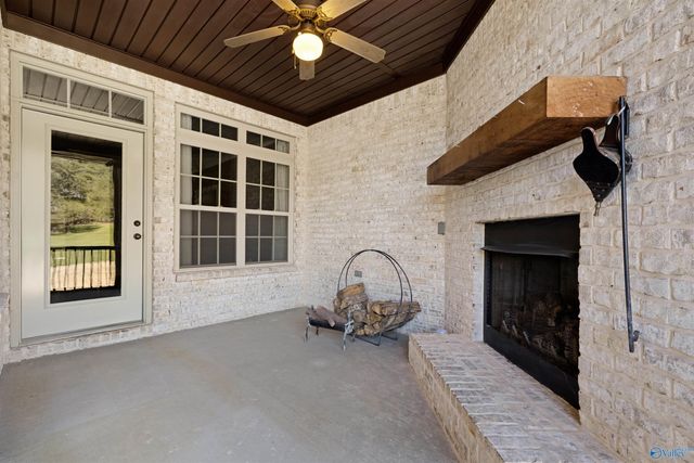 8479 Sedgebrook Drive SE, Owens Cross Roads, AL 35763