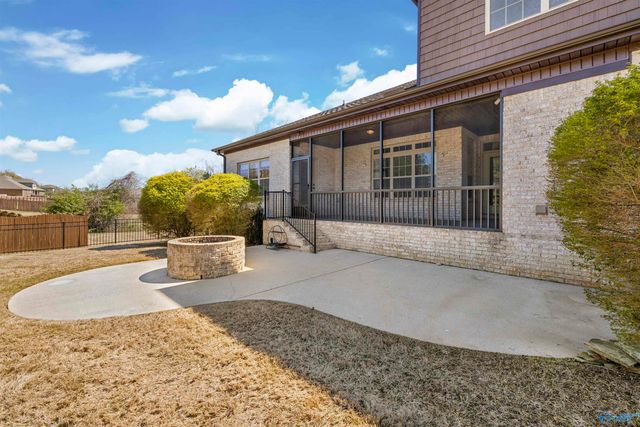 8479 Sedgebrook Drive SE, Owens Cross Roads, AL 35763