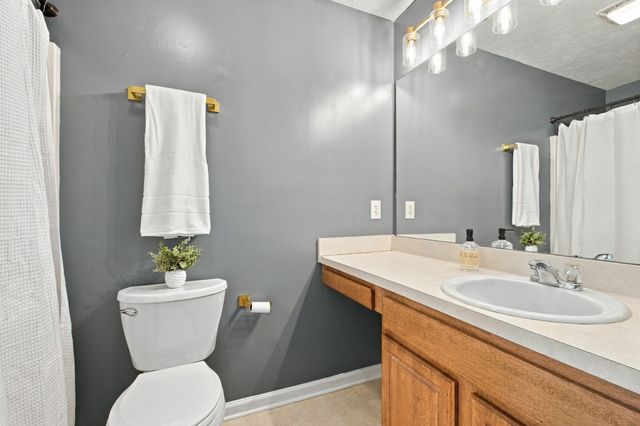141 Shadow Glen Dr, Nashville, TN 37211
