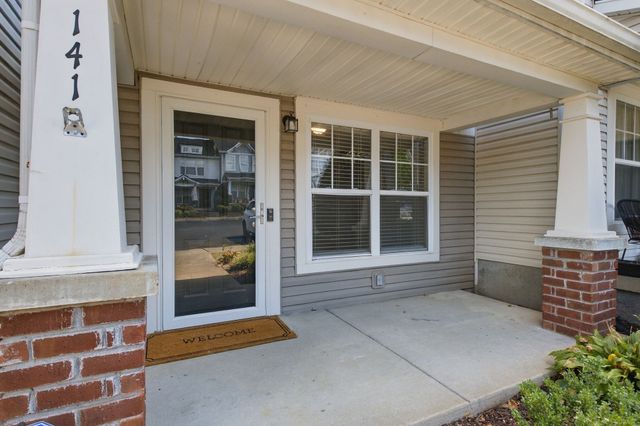 141 Shadow Glen Dr, Nashville, TN 37211