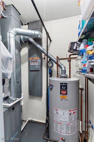 4464 Willowcreek Drive, Howland, OH 44484