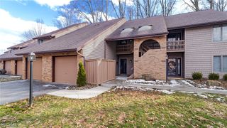 4464 Willowcreek Drive, Howland, OH 44484