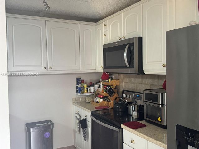 4122 41st Way, West Palm Beach, FL 33407