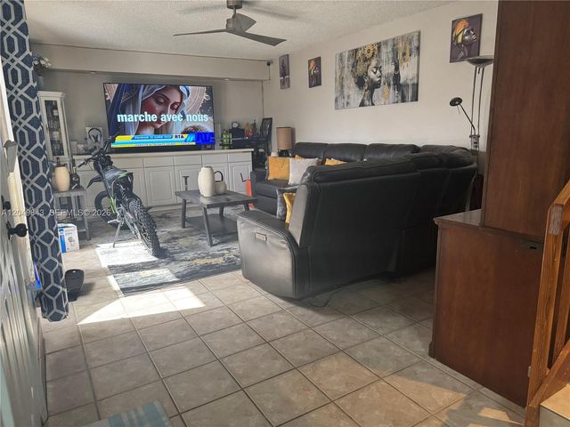 4122 41st Way, West Palm Beach, FL 33407