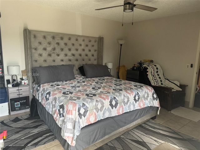 4122 41st Way, West Palm Beach, FL 33407