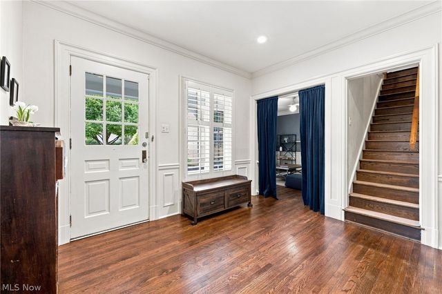 58 E Washington Street, Chagrin Falls, OH 44022