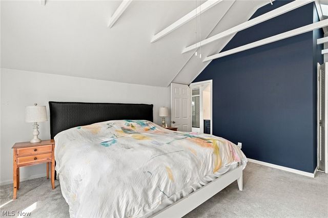 58 E Washington Street, Chagrin Falls, OH 44022