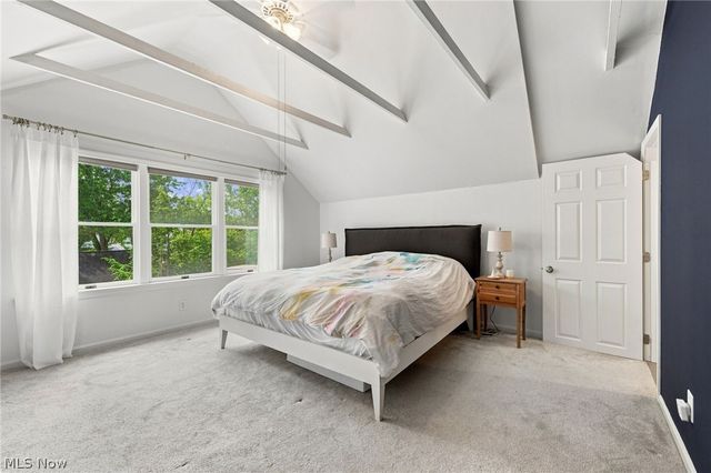 58 E Washington Street, Chagrin Falls, OH 44022