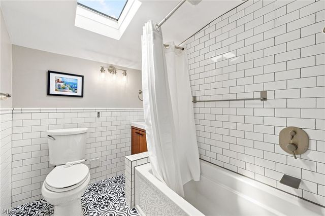 58 E Washington Street, Chagrin Falls, OH 44022