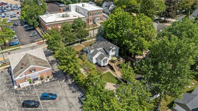 58 E Washington Street, Chagrin Falls, OH 44022