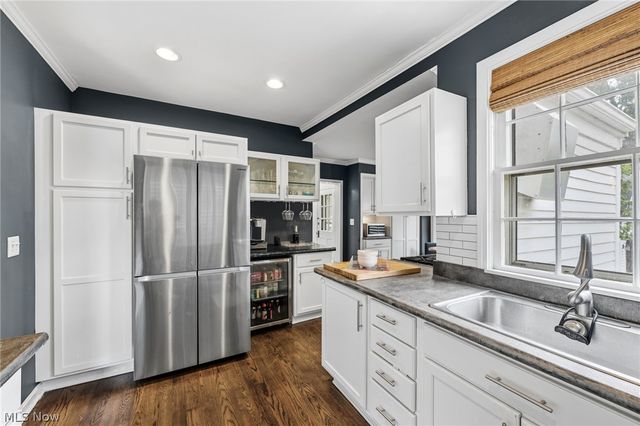 58 E Washington Street, Chagrin Falls, OH 44022