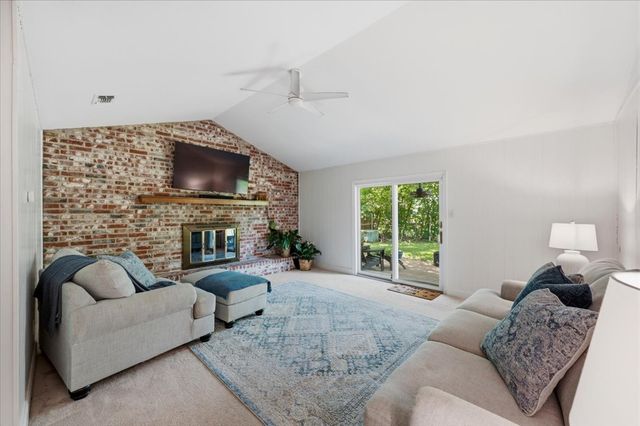 7413 Christopher Court, North Richland Hills, TX 76180