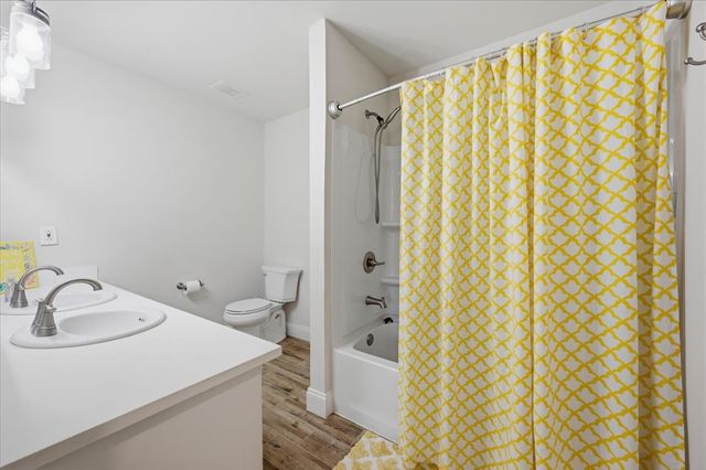 7413 Christopher Court, North Richland Hills, TX 76180