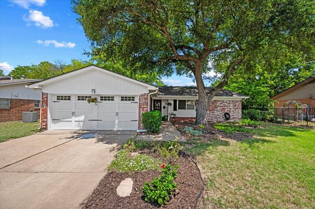 7413 Christopher Court, North Richland Hills, TX 76180